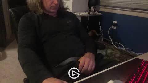 Snapshot of edgemeallnight chatting on 02/05/25, 03:13 edgemeallnight online show from 02/05/25, 03:13