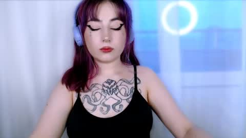 Snapshot of ediefris chatting on 05/19/26, 11:11 fickle demon made of clumps of matter online show from 05/19/26, 11:11