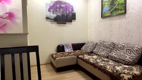 Eri online show from 03/25/26, 06:36