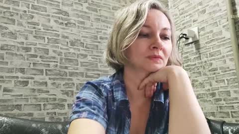 edithmanning online show from 12/21/24, 10:39