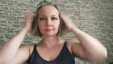 edithmanning online show from 03/03/25, 06:04