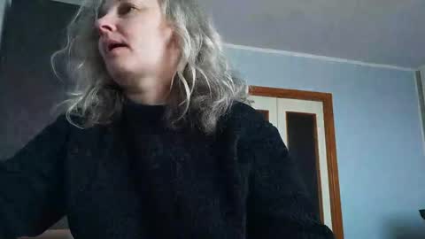 edithmanning online show from 04/29/26, 06:28