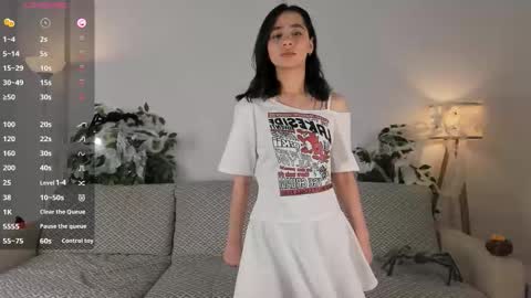 Snapshot of edlacarleton chatting on 10/30/25, 01:18 Nikki online show from 10/30/25, 01:18