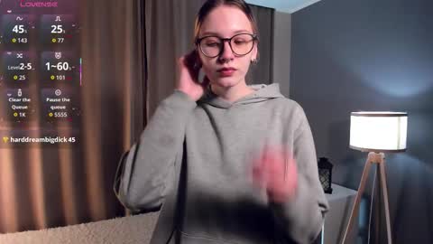 Nikki online show from 01/17/26, 01:10