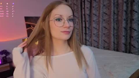 Snapshot of edlin_gail chatting on 10/13/25, 02:39 Edlin Gali online show from 10/13/25, 02:39