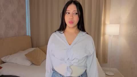 Reina online show from 03/24/26, 05:01