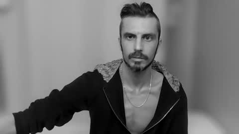 edmonton1985780 online show from 01/05/26, 09:07