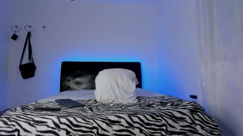 Snapshot of eduar_wild chatting on 02/20/26, 04:20 Eduar Wild online show from 02/20/26, 04:20