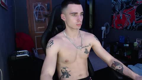 Eduar online show from 12/29/24, 03:13