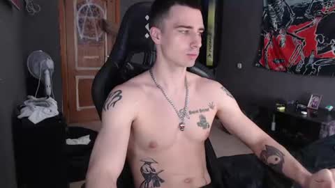 Snapshot of eduard_loveee chatting on 06/19/26, 08:29 Eduar online show from 06/19/26, 08:29