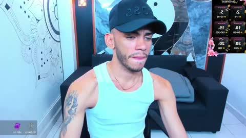 Snapshot of edward_24_ chatting on 01/05/25, 04:04 Edward Colleman online show from 01/05/25, 04:04