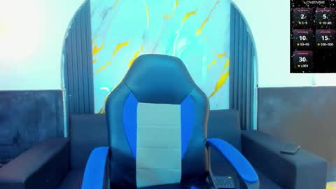 Snapshot of edward_24_ chatting on 09/19/25, 04:47 Edward Colleman online show from 09/19/25, 04:47