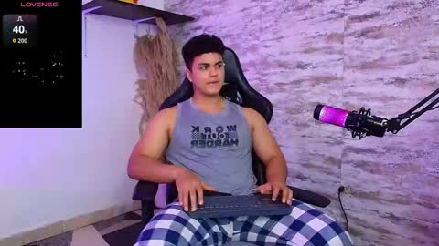 EDWARD CLARCK online show from 01/13/26, 01:00