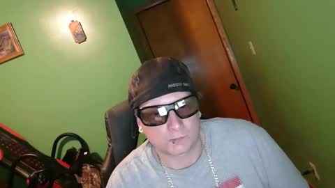 edwardaims_2please online show from 04/12/26, 02:38