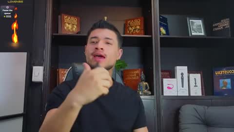 Snapshot of edwardross_ chatting on 10/09/25, 09:02 Edward Ross online show from 10/09/25, 09:02