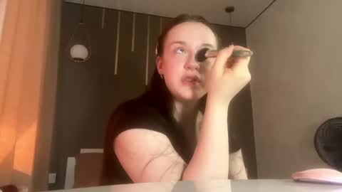 Tate online show from 06/12/26, 07:18