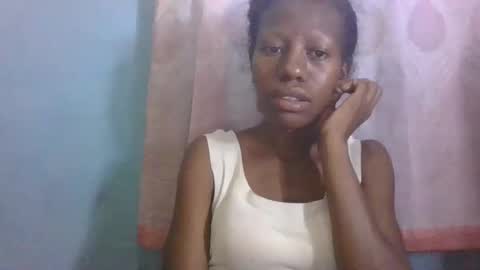 edwige770943 online show from 04/01/26, 03:40