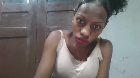 edwige770943 online show from 06/01/26, 07:43