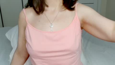 Snapshot of eelena4kiss chatting on 05/08/26, 10:53 eelena4kiss online show from 05/08/26, 10:53