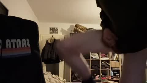 Eeloxx online show from 04/26/26, 07:44