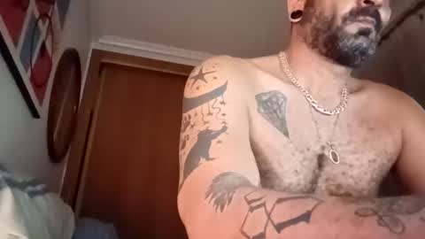 eemmee708927 online show from 10/10/25, 08:08