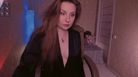 Snapshot of eesmaaarr chatting on 09/10/25, 10:43 eesmaaarr online show from 09/10/25, 10:43