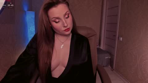 eesmaaarr online show from 12/19/25, 11:45