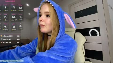 Lili online show from 05/31/26, 06:09