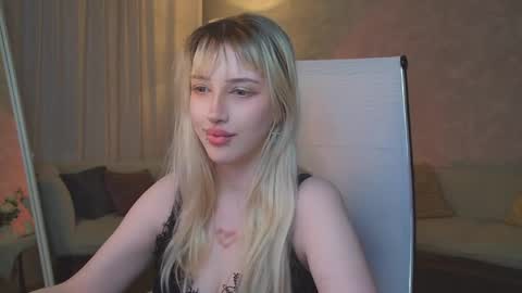 EVA NON NUDE online show from 03/27/26, 05:12