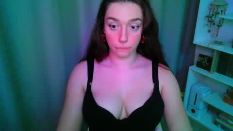 effie_balconii online show from 10/05/25, 01:42