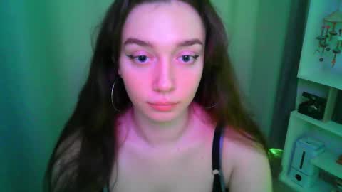 effie_balconii online show from 10/17/25, 11:24