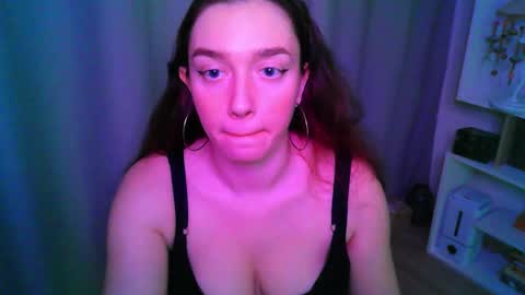 effie_balconii online show from 10/27/25, 03:27