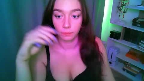 effie_balconii online show from 10/31/25, 01:45