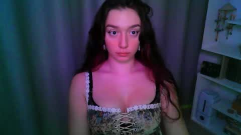 effie_balconii online show from 11/07/25, 12:27
