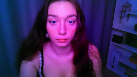 effie_balconii online show from 11/08/25, 01:44