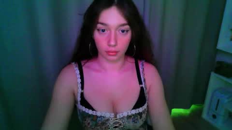 effie_balconii online show from 11/21/25, 11:20