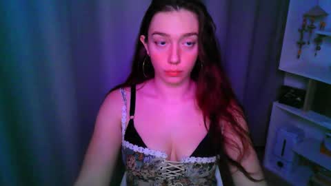 effie_balconii online show from 11/27/25, 04:20