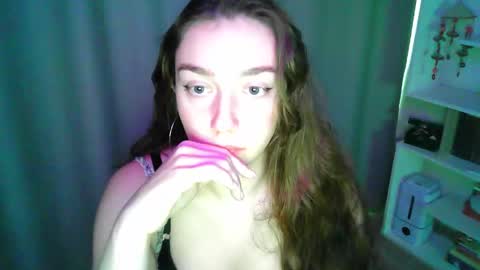 effie_balconii online show from 11/28/25, 11:24