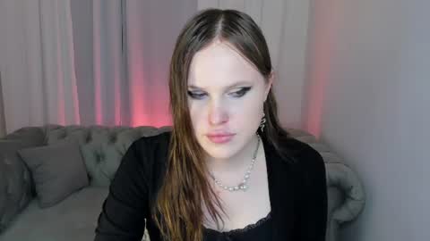 Snapshot of effiemur chatting on 07/16/26, 08:59 Effie Mur online show from 07/16/26, 08:59