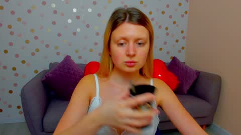 Effy online show from 01/31/25, 03:22