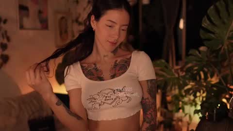 Effy online show from 03/04/25, 01:23