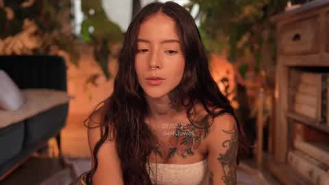 Effy online show from 03/09/25, 10:52