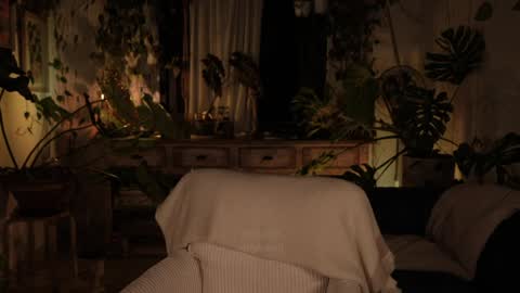 Effy online show from 04/07/26, 12:44