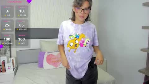  E F F Y  online show from 02/03/25, 10:54