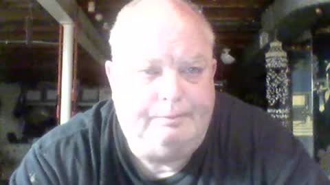Snapshot of efriff chatting on 06/18/26, 11:36 efriff online show from 06/18/26, 11:36