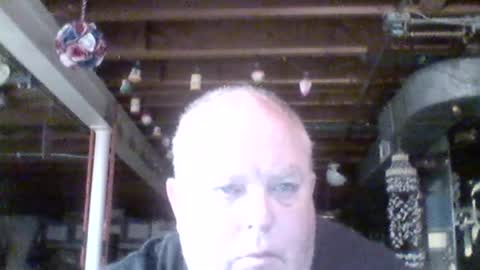 Snapshot of efriff chatting on 06/28/26, 10:21 efriff online show from 06/28/26, 10:21