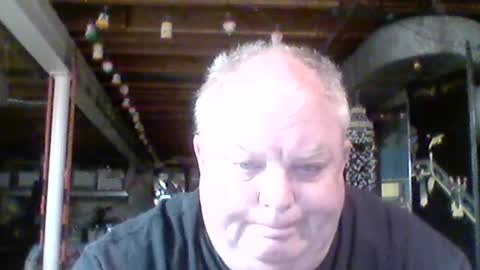 Snapshot of efriff chatting on 07/14/26, 10:43 efriff online show from 07/14/26, 10:43