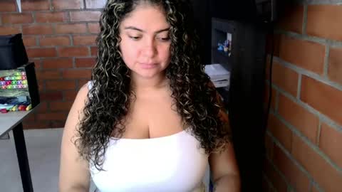 efy_lopez online show from 04/14/26, 01:39