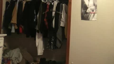 eggnog_and_booty online show from 04/17/26, 11:30