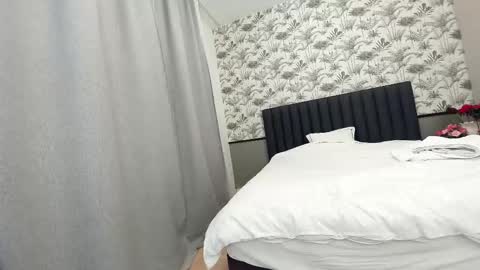 Erik and Alice online show from 02/18/25, 02:38